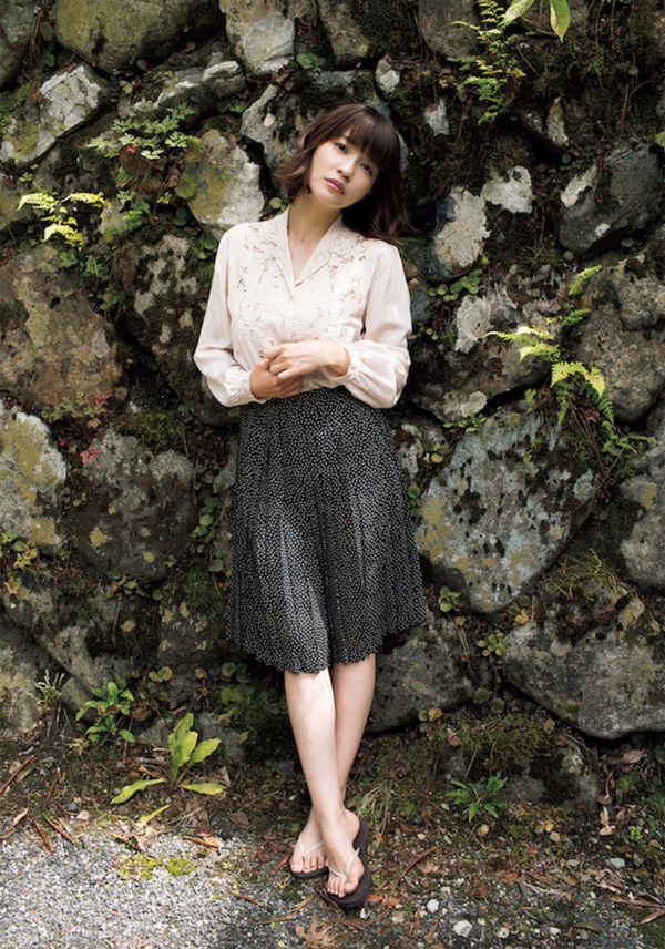 [VIERNES] Álbum de fotos "Nonghou Nudy" de Kishi Asuka