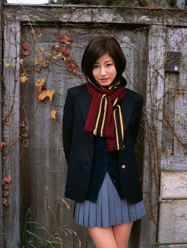 스기모토 유미 "매우 정통 미소녀 강림 !!"[YS Web] Vol.196