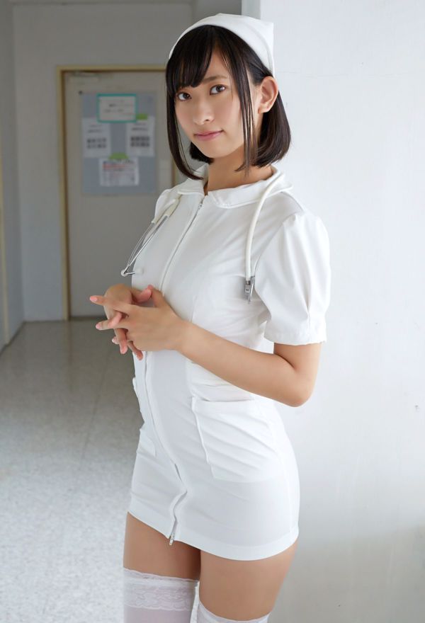 倉持由香※直筆サインコメント付き ケツ圧高すぎナース
