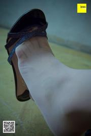 Mu Mu "Sweet and Amorous Pork Sandals" [异思趣向IESS] Sixiangjia 166