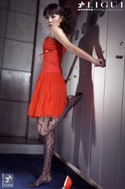 Modelo Mi Huimei "La máquina de frenado en la sala de billar" [Ligui LiGui] Foto de hermosas piernas y pies de jade