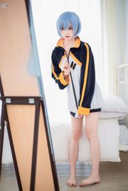 [Cosplay] Anime blogger Kitaro_Kitaro - Rem Sportswear