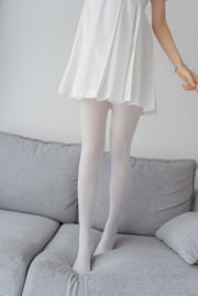 [หนังแมวเหมียว] VOL.271 Mianmian Solid White Skirt