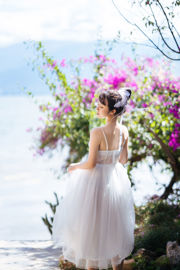 [COS Welfare] Weibo Welfare Ji Jingjiang - La fille en robe blanche de Jingxia