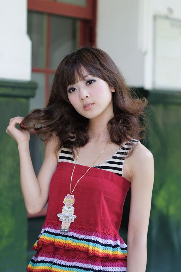 Mikako, NTU Law and Business School 외부 촬영